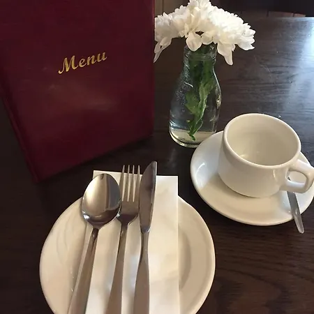 The Parkway Hotel Dunmanway