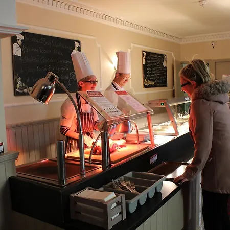 호텔 The Parkway 3*